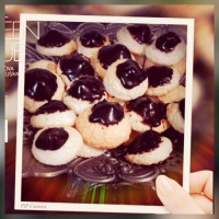 شیرینی نارگیلی با رویه شکلاتی