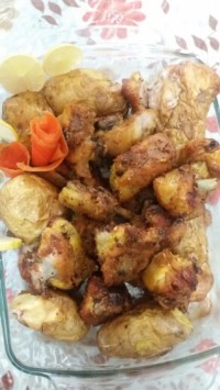 مرغ سوخاری باسیب زمینی تنوری تند