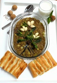 خوراک واویشگای بادمجان