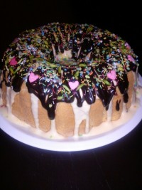 کیک شیفون با کرم انجلیس و شکلات