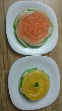 ژله هلو و طالبی