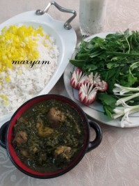 خورش اسفناج