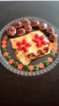 املت سبزیجات با پنیر