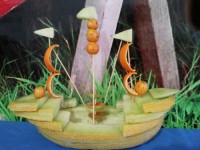 تزیین خربزه به شکل کشتی