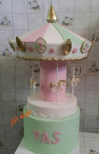 کیک چرخ وفلک کاروسل