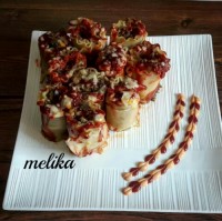 رول لازانیا با سس گوجه