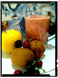 اسموتی سیب و کیوی