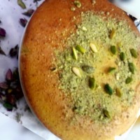 کیک هل و گلاب و زعفران