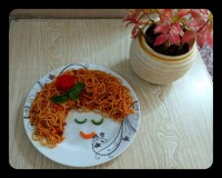 دختر مو فرفری من D: (تزیین بشقاب کودک)