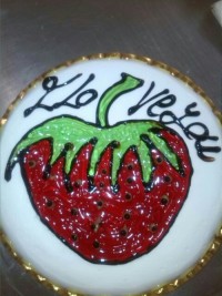 کیک باروکش خامه وبریلو