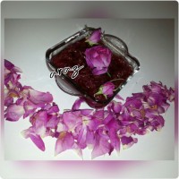 مربا گل سرخ