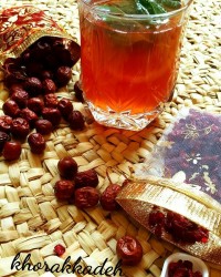 شربت عناب و زرشک تغذیه سالم بر اساس طب سنتی ویژه ماه مبارک رمضان