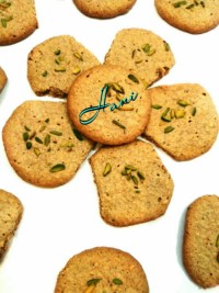 شیرینی پسته ای شکلاتی