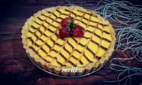کاسترد قالبی با سس شکلات