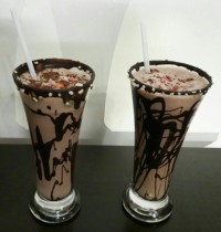 میلک شیک شکلاتی