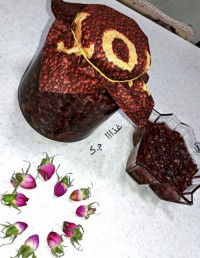 مربا گل سرخ