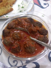 کوفته قلقلی بوقلمون با سس گوجه فرنگی