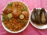 دمپخت مرغ با ترشی بادمجان شکم پر