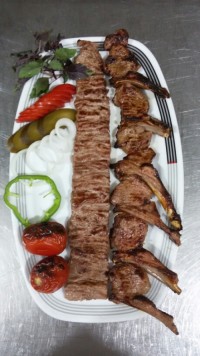 شیشلیک و برگ