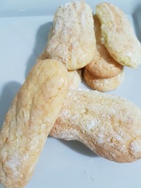 بیسکوییت لیدی فینگر