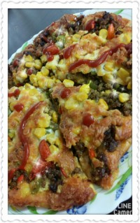 پیتزا گوشت و سبزیجات