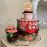 کیک خامه ای وکاپ کیک باروکش فوندانت