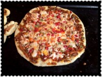 پیتزا مرغ با سس مخصوص