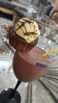 میلک شیک شکلاتی