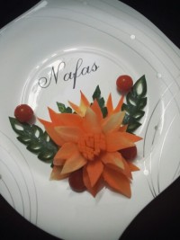 تزئین بشقاب