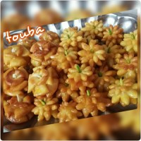 خاگینه گل نیلوفر و گل مینا