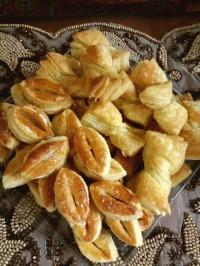 شیرینی زبان (با خمیر هزار لا)