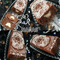 کیک شکلاتی با مغز بادام زمینی