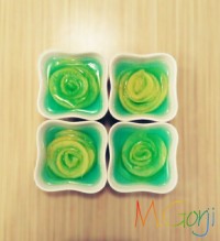 رزت سیب در ژله