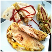 ساندویچ مرغ با نان ترتیلا