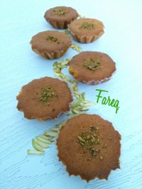 مینی کیک پسته زعفرانی