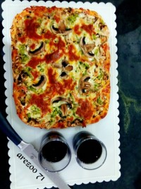 پیتزا مرغ و قارچ (کاری)