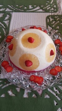 شارلوت آناناس