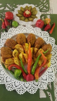 ران مرغ سوخاری با سیب زمینی تنوری