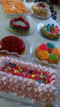 شارلوت توت فرنگی ،رنگین کمان ،ژله ویترینی ،تیرامیسو ،چیز کیک.پرتقال