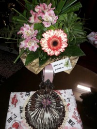 کیک با روکش کرم وانیلی