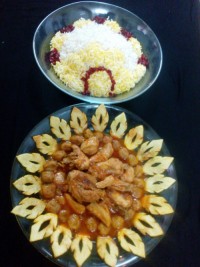 خوراک مرغ و آلوسیاه