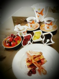 یه صبحونه ی دو نفره،،،منو مامانم دوتااااایی