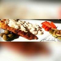 استیک بوقلمون