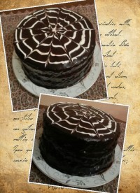 کیک اسفنجی با روکش گاناش