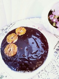 کیک با تزیین انار