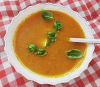 سوپ گوجه و ریحان