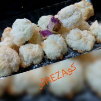 شیرینی نارگیلی بادستورپاپیون