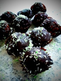 ترافل خامه ای شکلاتی