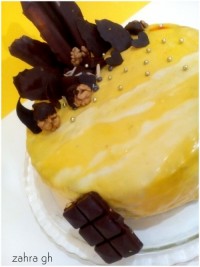 کیک شیفون با رویه گاناش و تزیینات شکلاتی