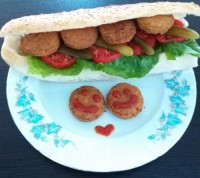 ساندویچ فلافل